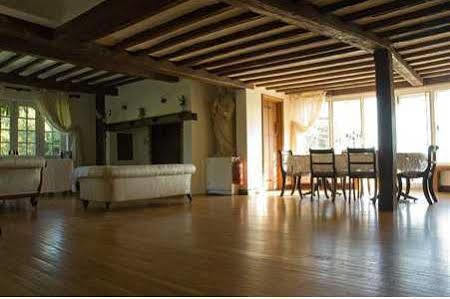 בית הארחה Hellingly 	Holmbush House מראה חיצוני תמונה